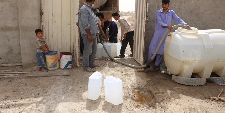 ۱۳ روستای هیرمند همچنان محتاج آب/مسؤولان: ۲ ماه دیگر مشکل حل می&zwnj;شود