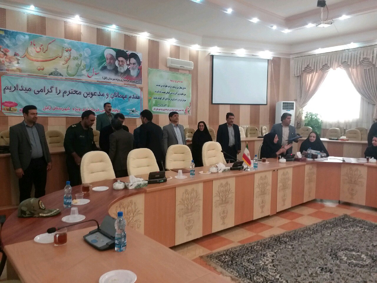 کارشناس هواشناسی زابل به عنوان کارمند نمونه شهرستان معرفی شد