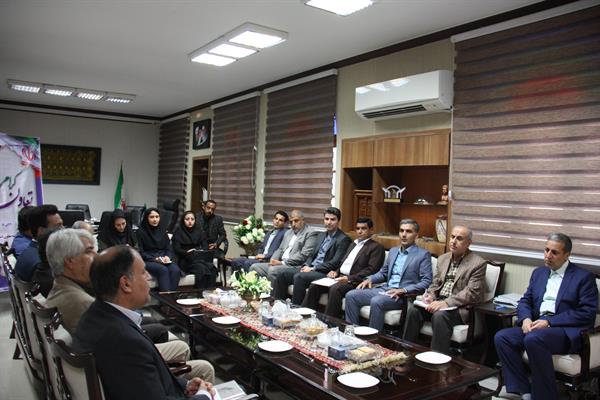 اقتصاد مبتنی بر تعاون به معنای توزیع عادلانه ثروت است