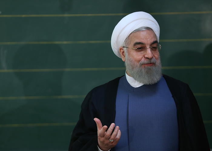 میانگین حقوق معلمان بیش از ۴ میلیون است/ مدرسه پر‌نشاط، پرسش رئیس جمهور از دانش آموزان