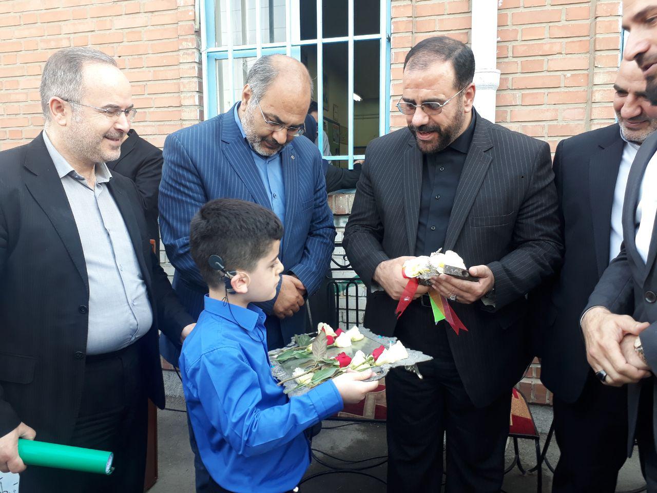 آموزش و پرورش یکی از اولویت&zwnj;های دولت دوازدهم است/ دانش آموزان نقش پررنگی در دوران دفاع مقدس داشتند