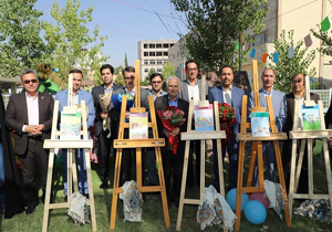 رونمایی از کتاب مهارت‌های زندگی در شیراز
