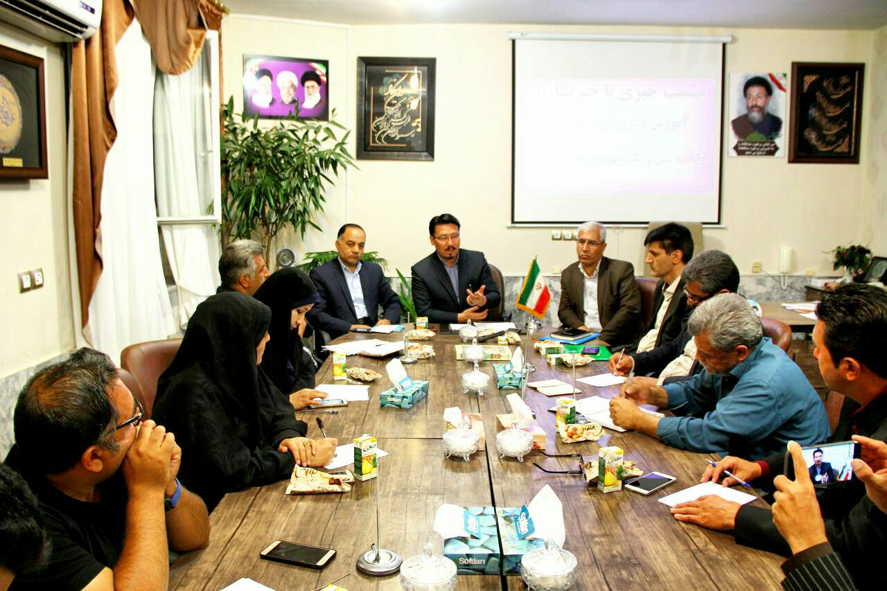 حق دانش آموزان تربت جام این نیست که در کانکس درس بخوانند