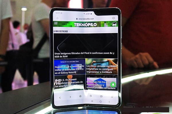 از گوشی&zwnj; Galaxy Fold سامسونگ خود بیشتر مراقبت کنید!