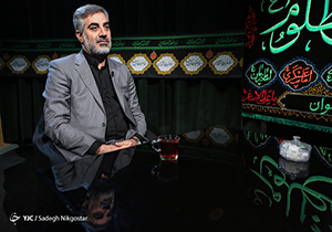 تیزر یازدهمین قسمت از برنامه «مثبت اشک» با حضور ابوالفضل بختیاری، مداح اهل بیت (ع)