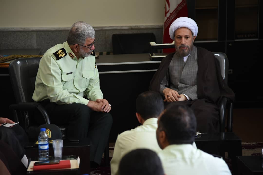 ارتباط نیروی انتظامی با نهاد روحانیت قوی باشد/هم افزایی و هماهنگی با سازمان ها
