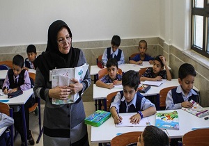 اعزام ۴۰ معلم به شهرستان حمیدیه و هویزه