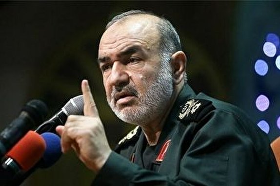 اینجا اکسیژن برای دشمنان نیست/ ما ۴۰ سال است در دفاعِ مقدسیم