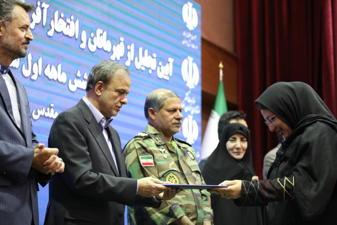 پیشرفت کشور، مبتنی بر سرمایه مادی و انسانی