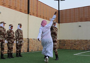تمرین نظامی عجیب افسران زن ارتش عربستان که سوژه تمسخر رسانه‌های جهان شد + فیلم