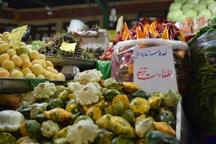 سروکله&zwnj;های میوه&zwnj;های لاکچری در فضای مجازی/ ورود میوه&zwnj;های خارجی از مبادی غیر قانونی تکذیب شد/ خودنمایی میوه&zwnj;های فرنگی با اسم&zwnj;های عجیب و قریب در مغازه&zwnj;های شمال شهر