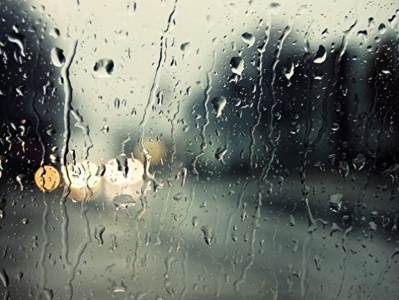 تشدید بارندگی&zwnj;ها در هرمزگان/تردد در حریم رودخانه ها و ارتفاعات ممنوع