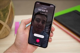 نرم افزار Google Duo نیز به جمع نرم افزارهای پشتیبانی کننده از حالت تیره پیوست
