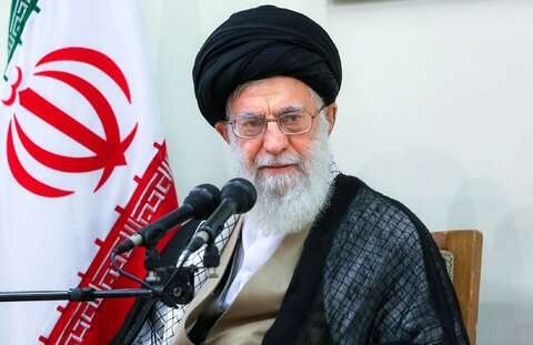 مروری بر دیدار اخیر مجمع عالی فرماندهان سپاه با فرمانده کل قوا + فیلم