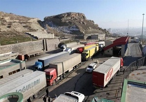 ارزش ریالی واردات از گمرک بازرگان ۷۱ درصد افزایش دارد