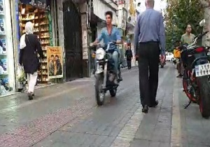 جولان موتورسواران در خیابان جانبازان نارمک + فیلم