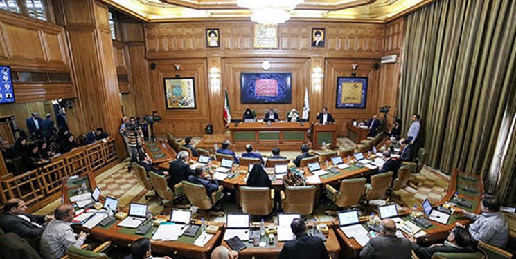 کاظمی/ جدال تند رئیس و عضو شورای شهر تهران با یکدیگر/ تکه پرانی هاشمی، نوری را آشفته کرد