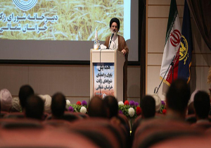 مسئولان کشتی کشتی واردات نکنند/کشاورزان نگران تشکیل وزارت بازرگانی