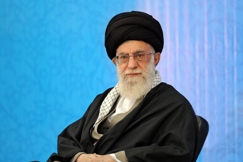 دو ملت ایران و عراق به یکدیگر متصل اند