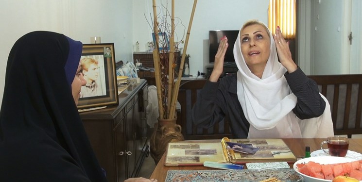 زن ارمنی با همسرش به جبهه می&zwnj;رفت + تصاویر