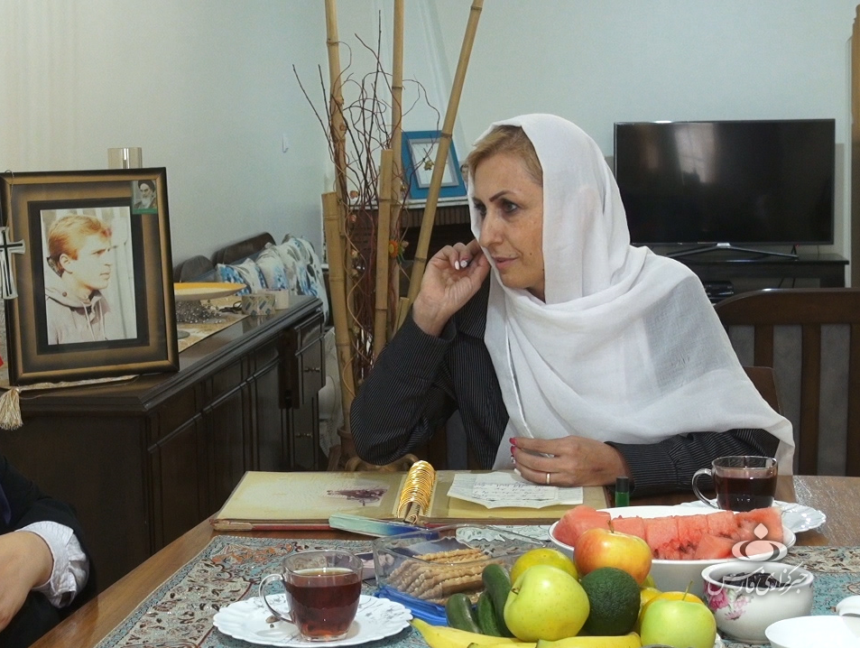 زن ارمنی با همسرش به جبهه می&zwnj;رفت + تصاویر