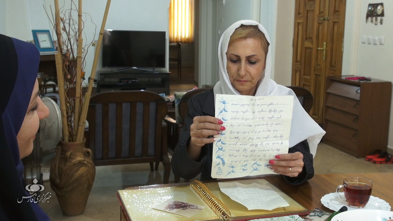 زن ارمنی با همسرش به جبهه می&zwnj;رفت + تصاویر