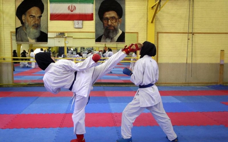 کسب ۱۴ مدال رنگارنگ توسط بانوان کاراته کا ایلامی