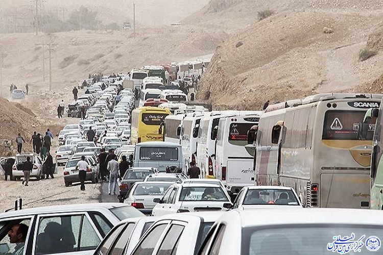 تردد بیش از ۱۰۵ هزار خودرو در مسیر‌های منتهی به مرز مرز مهران