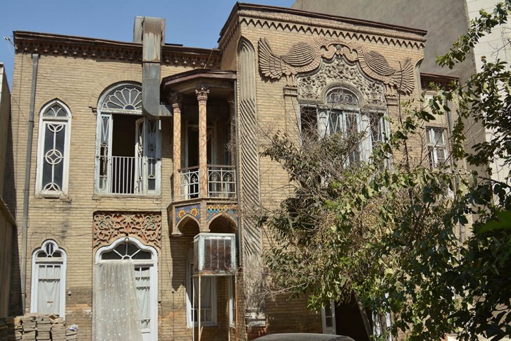 هزینه ۴ میلیارد تومانی برای بازسازی خانه مینایی در خیابان ولیعصر (عج)
