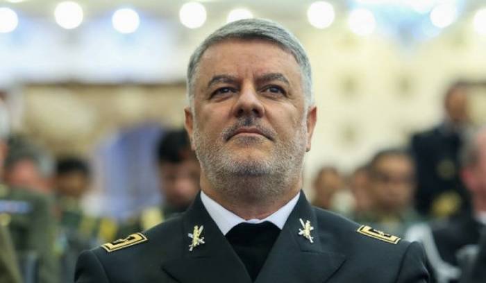 دریادار خانزادی وارد مسکو شد