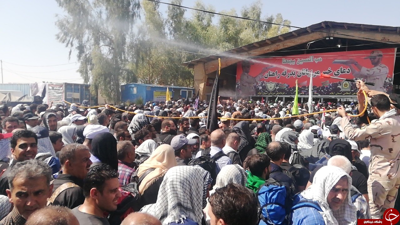 تردد پرشور زائران در مرز مهران + تصویر