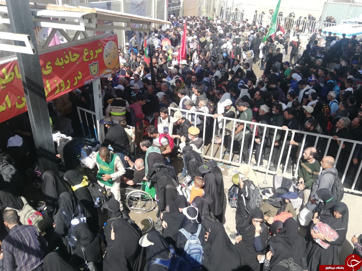 تردد پرشور زائران در مرز مهران + تصویر