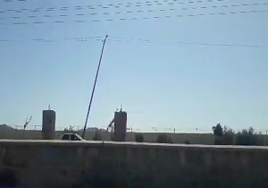 اوضاع خطرناک تیر چراغ برق در زاهدان + فیلم