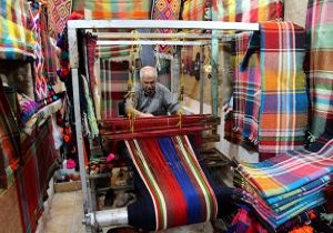 تسهیلات حوزه صنایع دستی به رشته‌های دارای کد مصوب تعلق می‌گیرد
