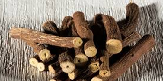 فواید عجیب شیرین بیان