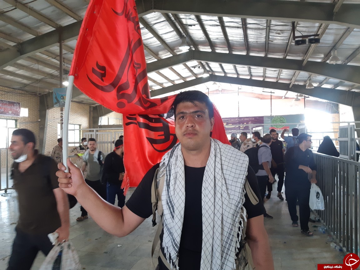 حجم عظیم جمعیت زوار اربعین در پایانه مرزی مهران