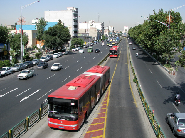 ابتلا به بیماری‌های ریوی در همسفری با سیاه چاله‌های اتوبوس‌های BRT/ سوار شدن به اتوبوس BRT سرطان زا شد