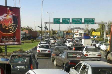 ثبت تردد یک میلیون و ۴۵۰ هزار خودرو در جاده&zwnj;های استان همدان/ افزایش ۳۲ درصدی تردد زائران حسینی در همدان