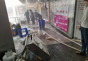 انفجار کپسول گاز در مجتمع تجاری بوستان تهران + فیلم