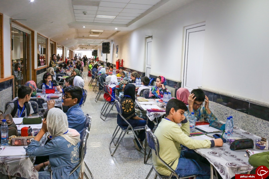 کودکان در دنیای رنگی خود فوتبالست شدند + تصاویر