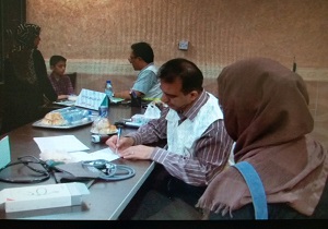 معاینه رایگان بیماران در موسسه خیریه