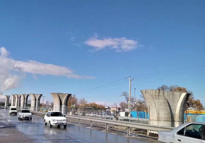 تقاطع غیر همسطح سردار همدانی در پیچ و خم نبود اعتبار یا ضعف مدیریت شهری (لطفا خبر پاک نکنید گزارش است!!!!!)