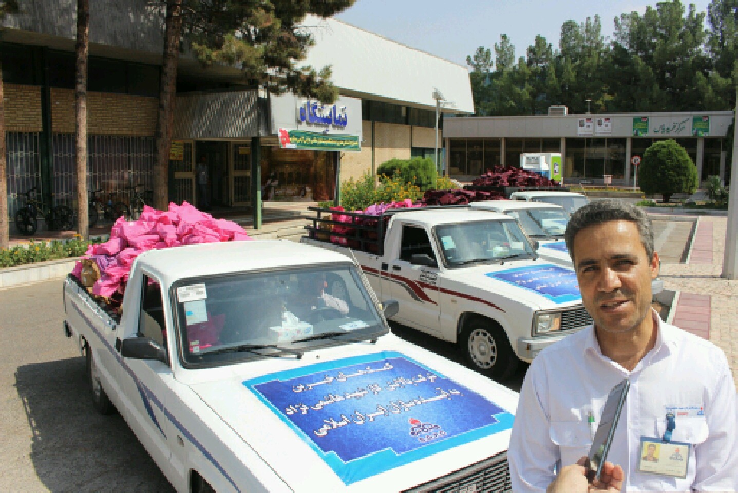توزیع پنج هزار بسته نوشت افزار ایرانی _ اسلامی بین دانش آموزان نیازمند سرخس