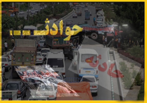 برخورد ۲ اتوبوس درون شهری در شیراز/۱۳ نفر مصدوم شدند