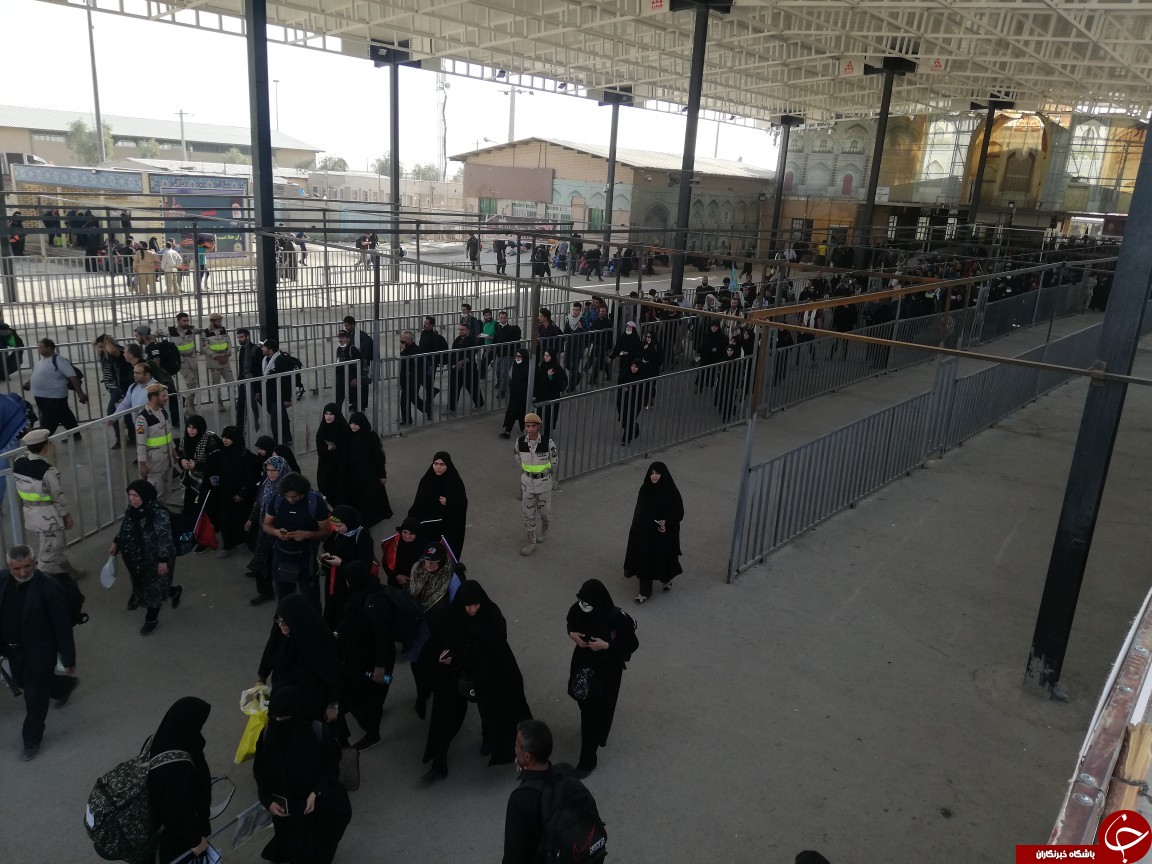 تردد پرشور زائران در مرز مهران + تصویر