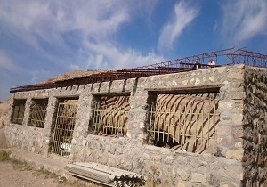 پیشرفت ۵۰ درصدی احداث ورودی غار گلستان نیر
