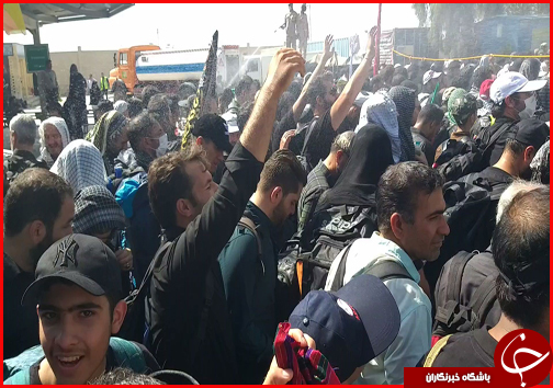 با زائران در مرز مهران؛ تردد از ۱.۵ میلیون نفر گذشت/ فراهم شدن اینترنت وای&zwnj;فای در مسیر مهران/۳۰درصد ظرفیت پارکینگ های بیرون شهر خالی است + فیلم و تصاویر