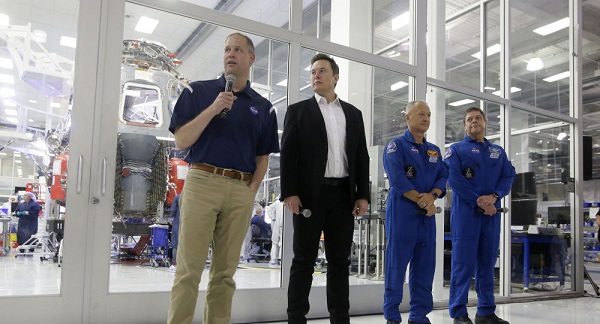 سفینه SpaceX Crew Dragon تا ۲۰۲۰ فضانوردان را به فضا انتقال می&zwnj;دهد