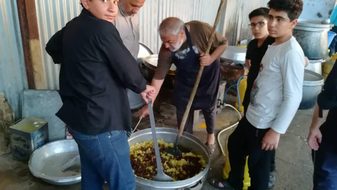 با زائران در مرز مهران؛ تردد از ۱.۵ میلیون نفر گذشت/ فراهم شدن اینترنت وای&zwnj;فای در مسیر مهران/۳۰درصد ظرفیت پارکینگ های بیرون شهر خالی است + فیلم و تصاویر