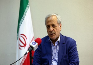 انتقال زائران از مرز چذابه به استان‌های مختلف با تامین اتوبوس
